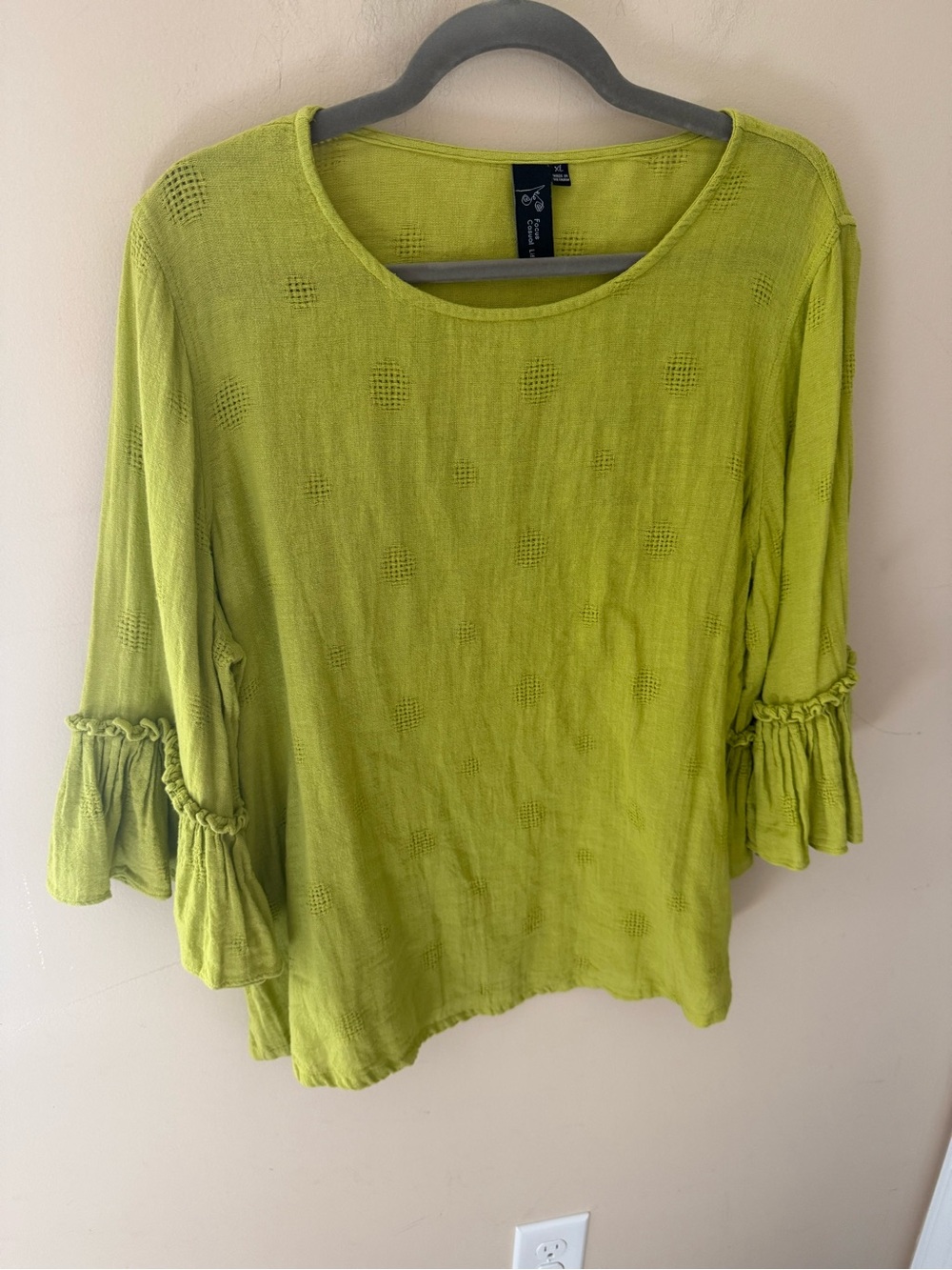 Focus Casual Life cotton linen geometric chartreuse top size XL